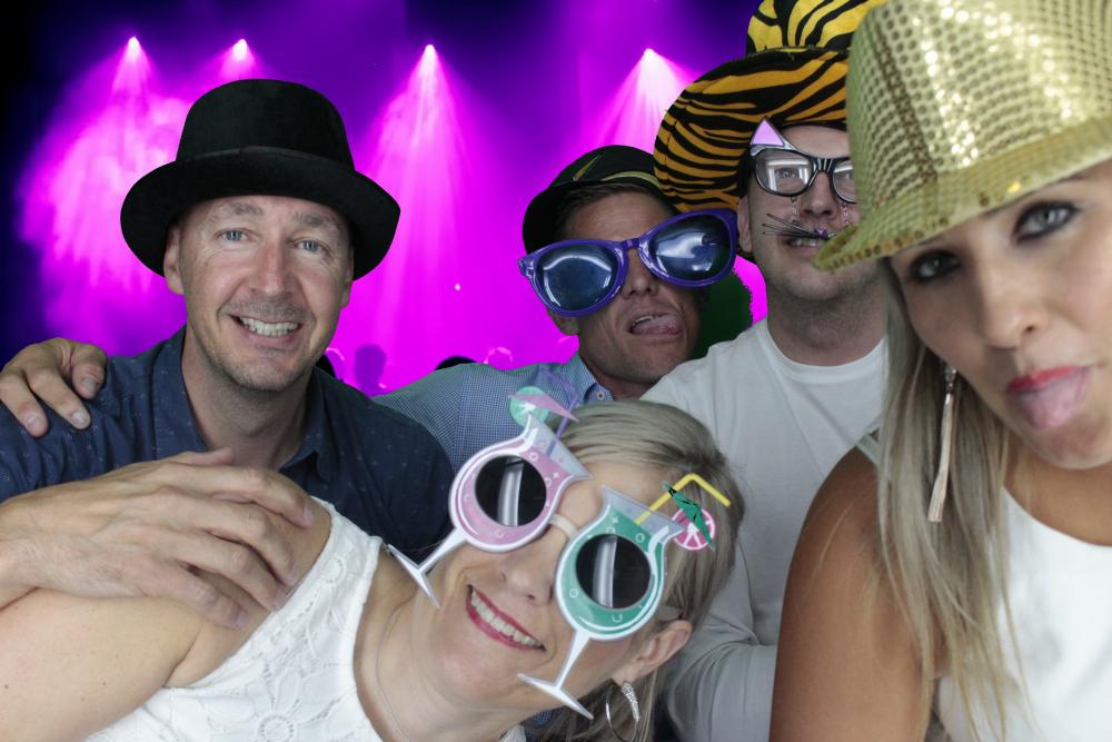 DHL South Regional Meeting | View more photos from the event at gallery.myphotoboothexperience.co.uk/u/MyPhotoBoothExperienceLtd/DHL-South-Regional-Meeting